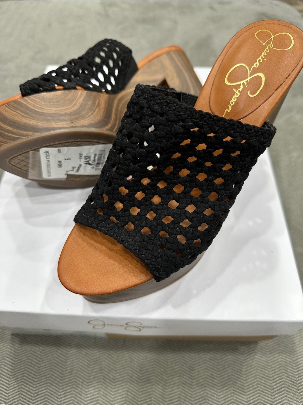 NIB Jessica Simpson Shelbie Black Woven Platform Sandals Size 6